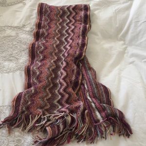 Beautiful like new Missoni wool scarf- multicolor